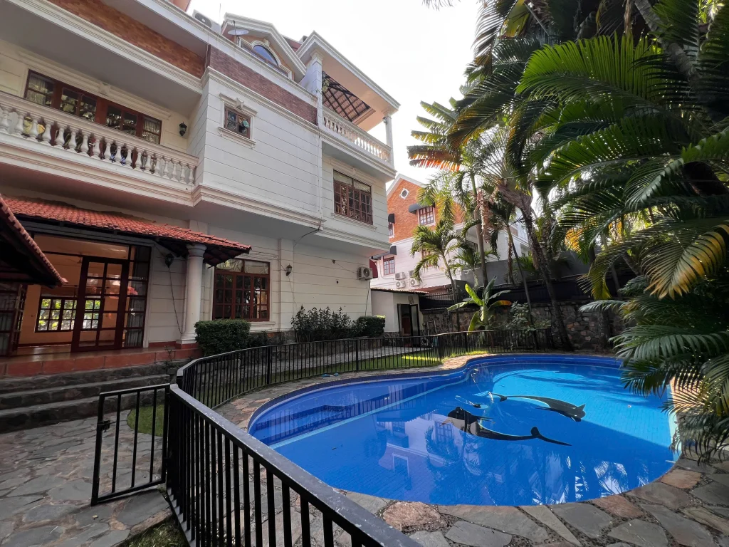 Villa for rent in compound Thao Dien - An Khanh Ward - 4