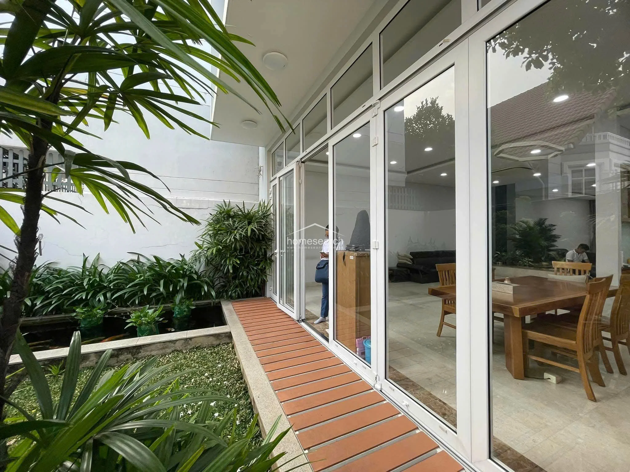 Villa for rent in Thao Dien in An Khanh - Photo 1