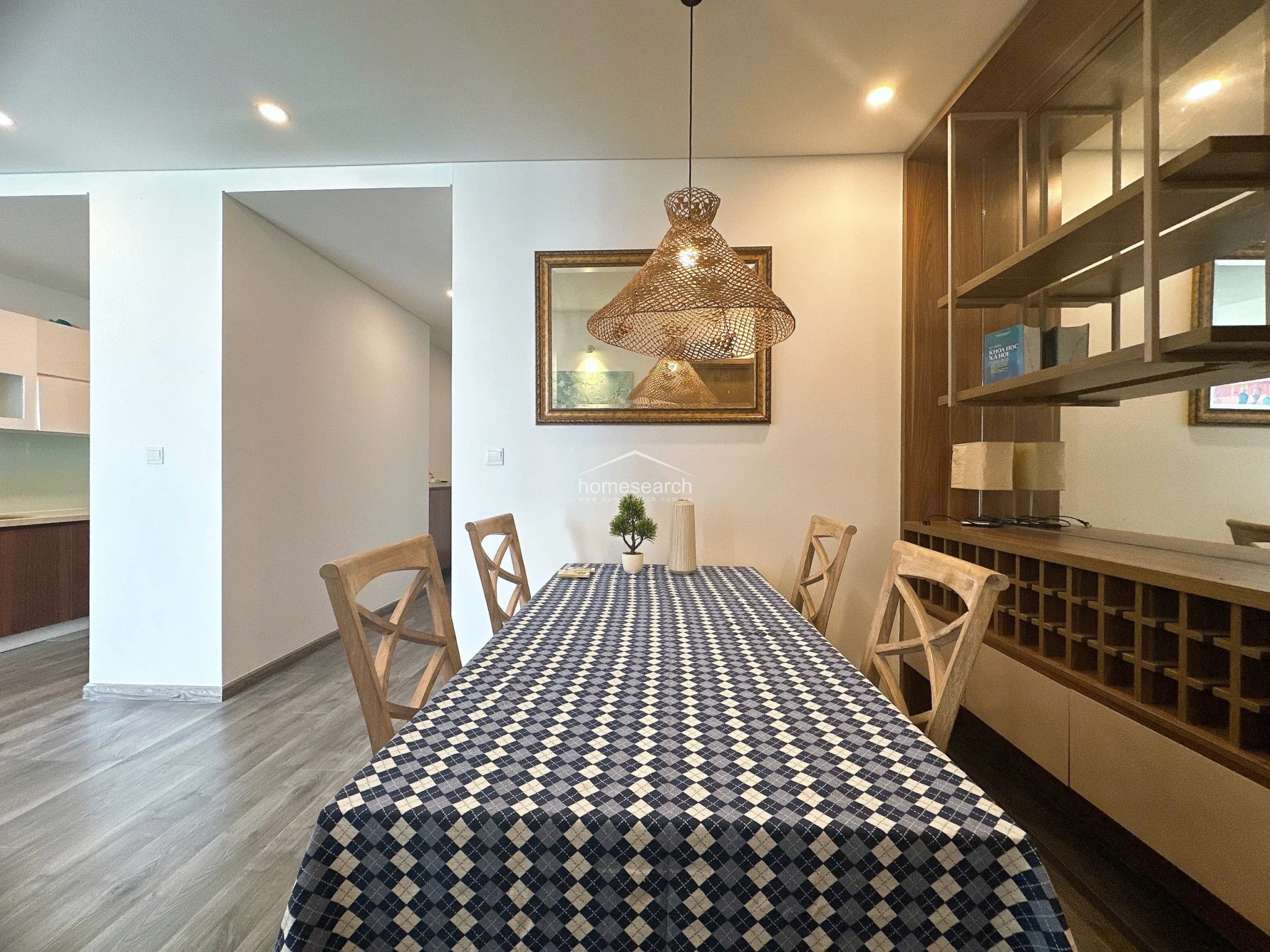 2 Bedroom apartment for rent in Thao Dien Pearl - 25M - 29
