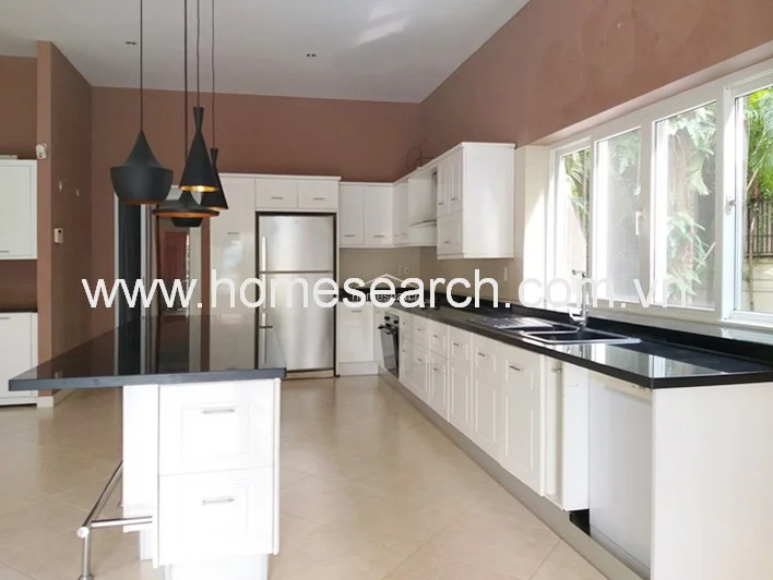 Villa for rent in compound Thao Dien - An Khanh Ward - 23