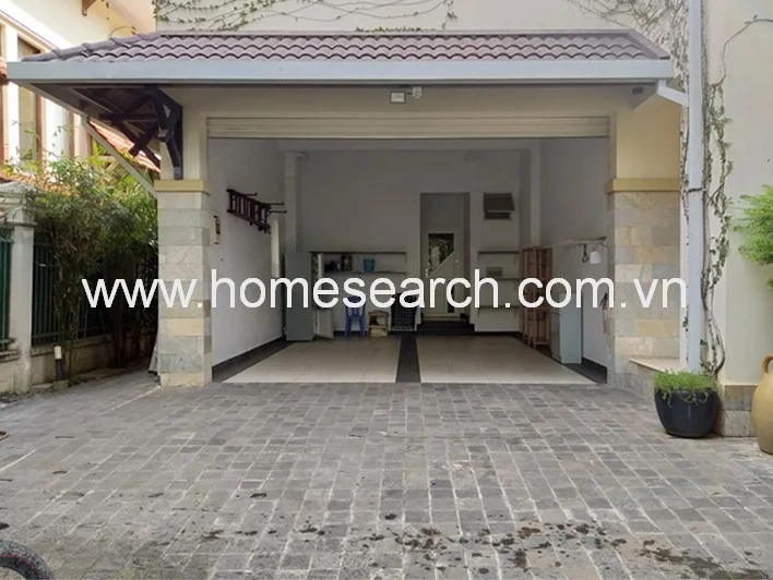 Villa for rent in compound Thao Dien - An Khanh Ward - 4