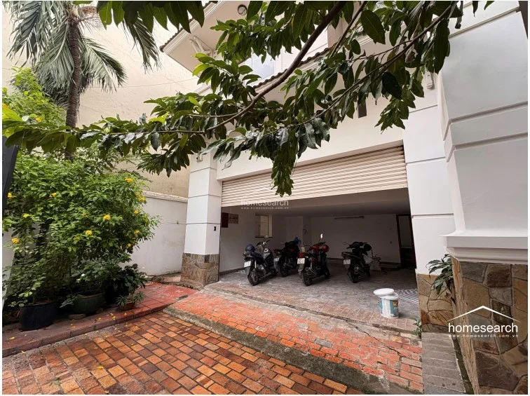 Villa compound on Tran Nao St. - 2