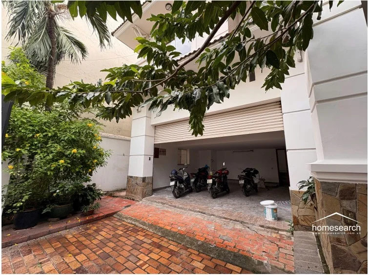 Villa compound on Tran Nao St. - 2