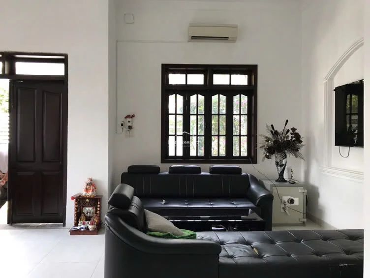 Unfurnished 3-Bedroom House for Rent in Thien Tue Compound, Thao Dien Street - $1,150 USD - 3