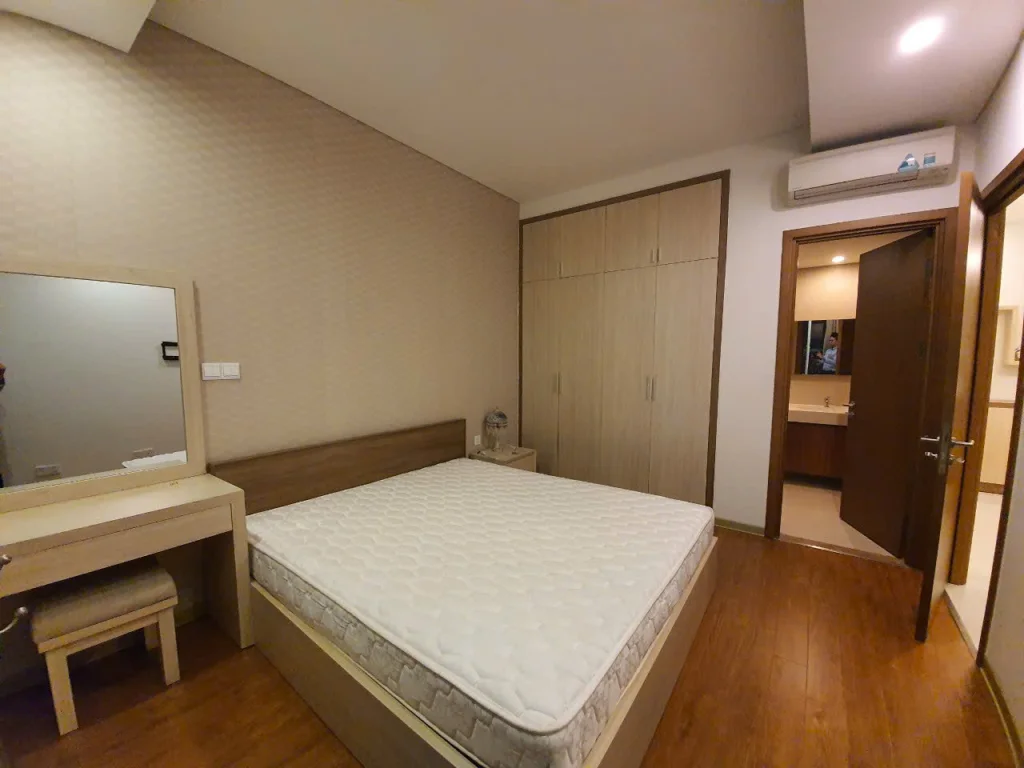 Furnished 2 Bedroom in Thao Dien Pearl - $1,000/month - 2