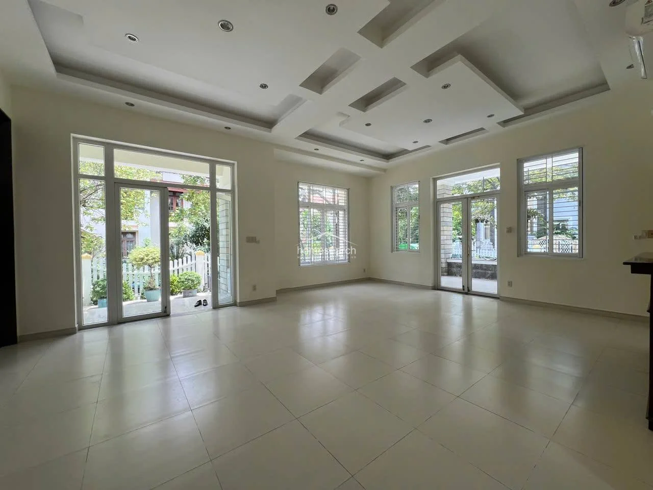 Villa for rent in compound Thao Dien - An Khanh Ward - 7