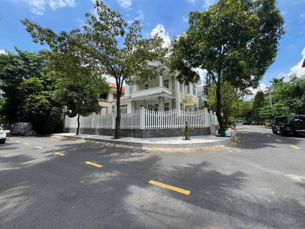 Villa for rent in compound Thao Dien - An Khanh Ward - 3