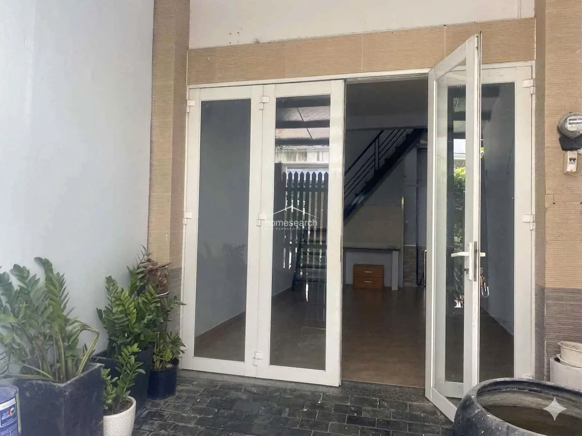 House for rent in Thao Dien - An Khanh Ward in An Khanh - Photo 1