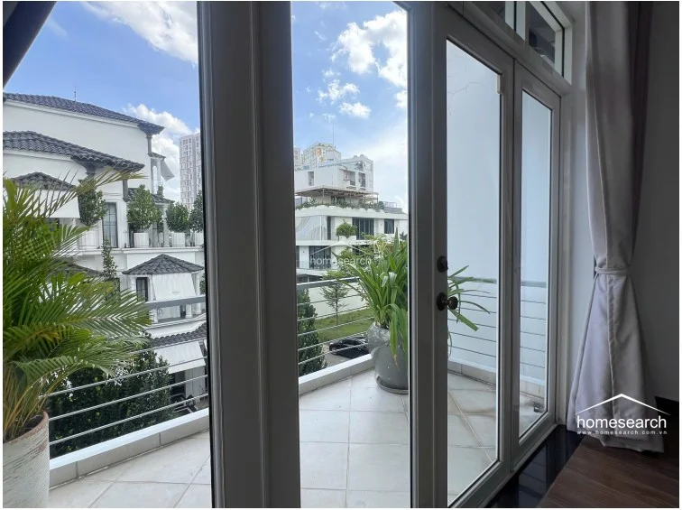 Luxurious Modern Villa for Rent in Thảo Điền Compound - 15