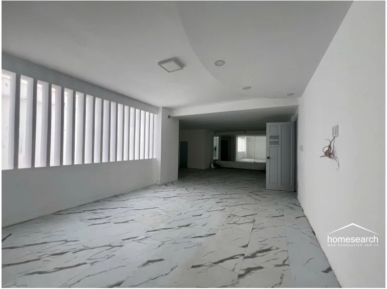Luxurious Modern Villa for Rent in Thảo Điền Compound - 4
