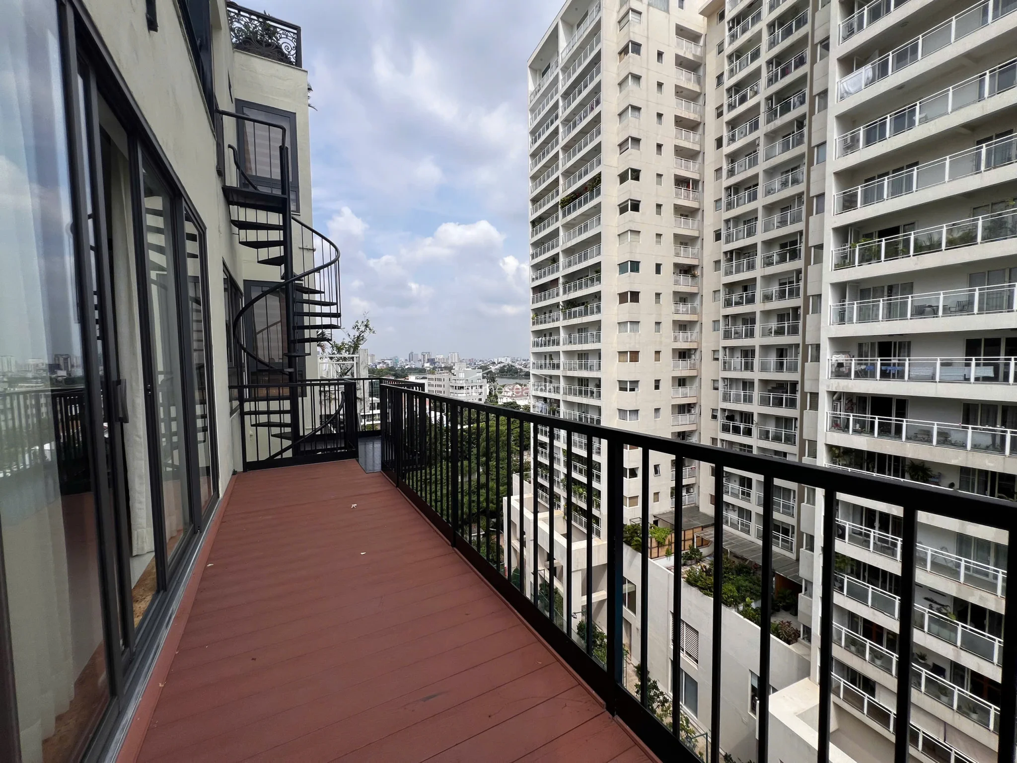 2 Bedroom 120 sqm Serviced Apartment in An Khanh - Photo 3