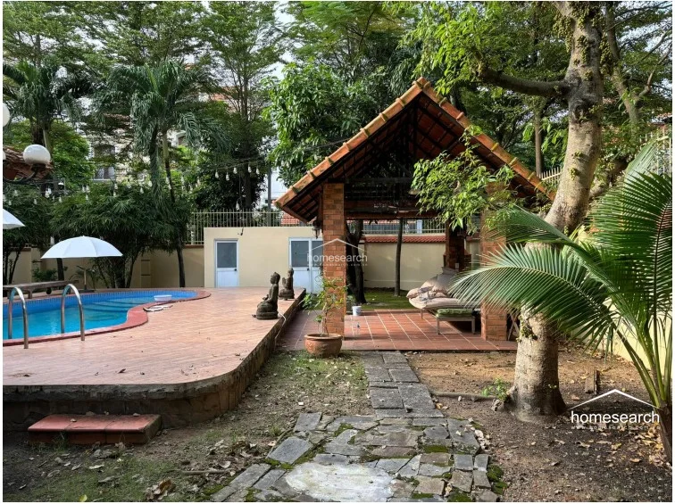 Villa for rent in compound Thao Dien - 6