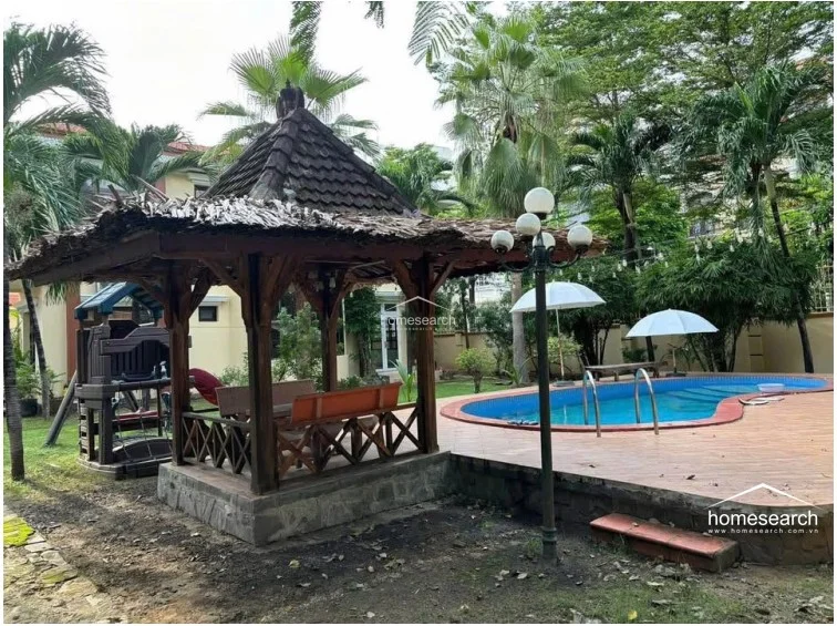 Villa for rent in compound Thao Dien - 4