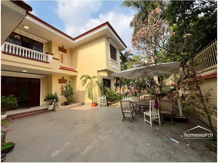 Villa for rent in compound Thao Dien - 5