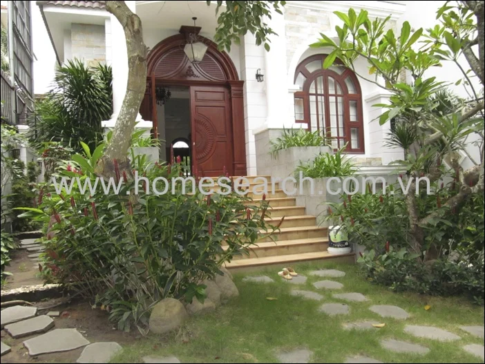 Villa for rent in compound Thao Dien