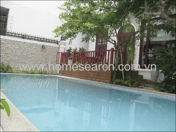 Villa for rent in compound Thao Dien - 4