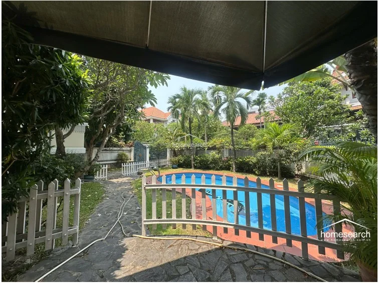 Villa for rent in compound Thao Dien - 4
