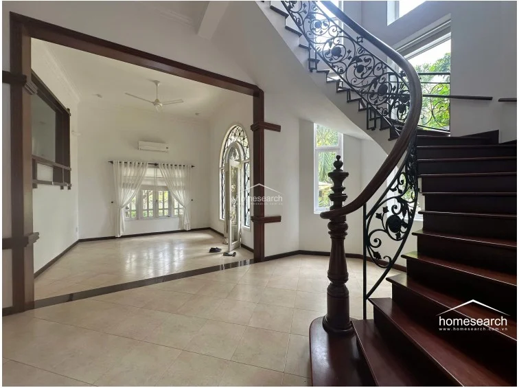 Villa for rent in compound Thao Dien - 11