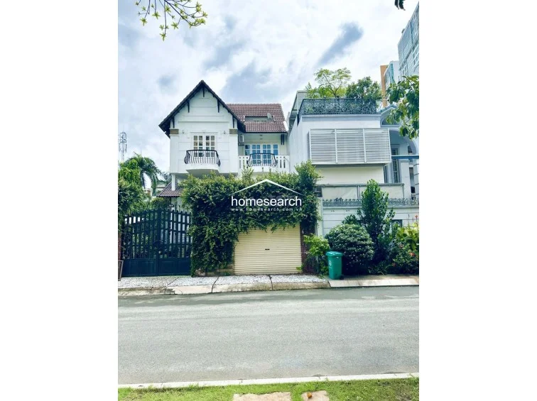 HOUSE FOR RENT IN COMPOUND - AN PHÚ - DIST.2