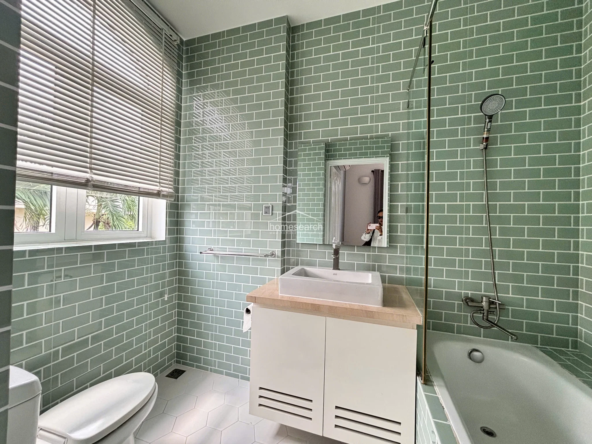 Private Pool 4-Bedroom Villa in Phu Nhuan Compound, Thao Dien in An Khanh - Photo 28
