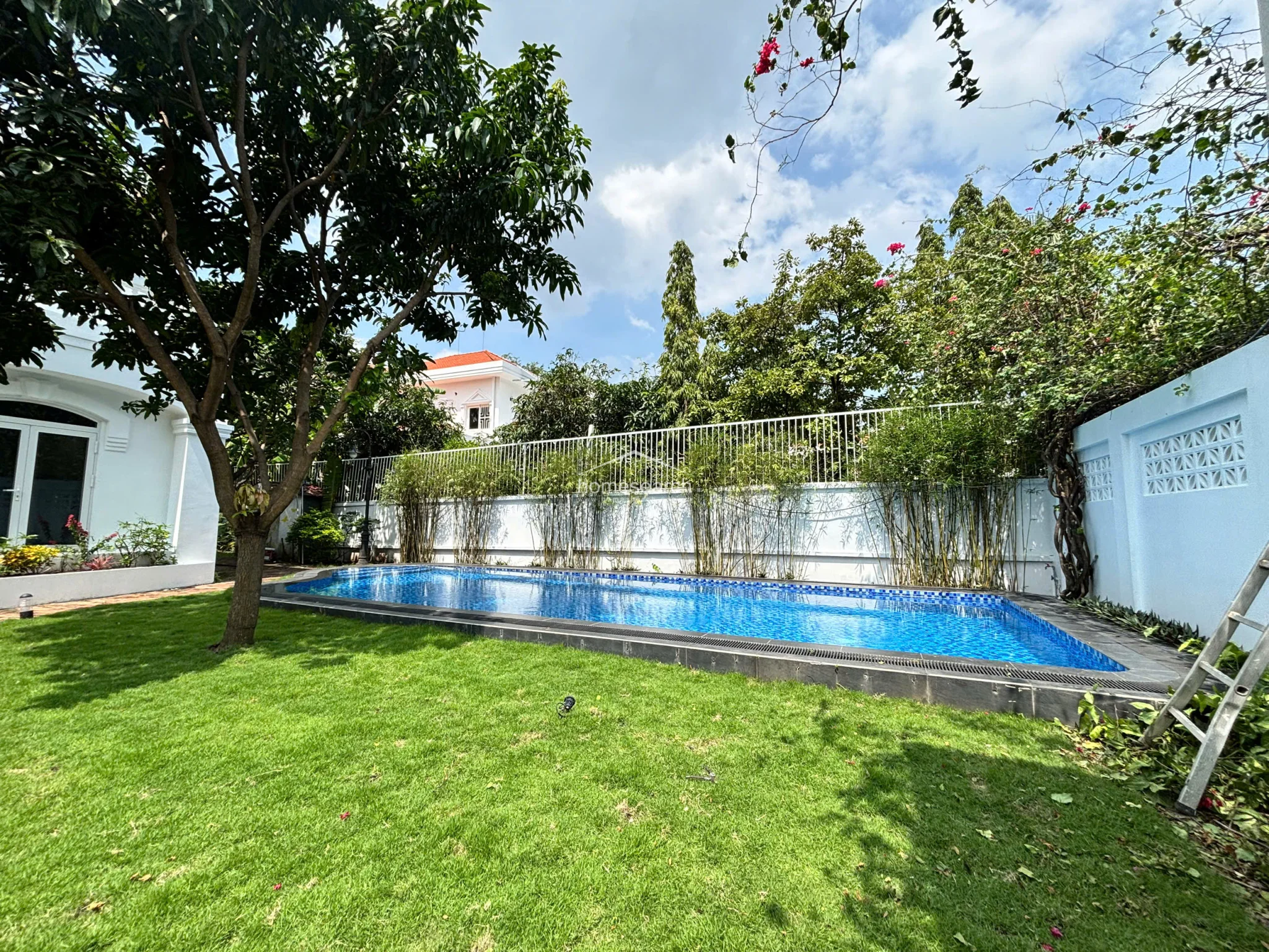 Private Pool 4-Bedroom Villa in Phu Nhuan Compound, Thao Dien in An Khanh - Photo 6