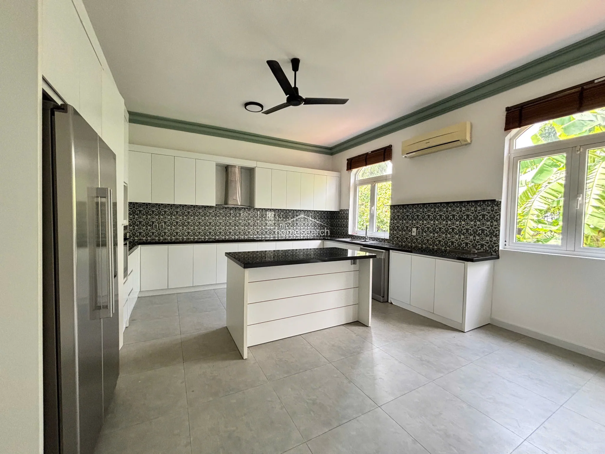 Private Pool 4-Bedroom Villa in Phu Nhuan Compound, Thao Dien in An Khanh - Photo 21