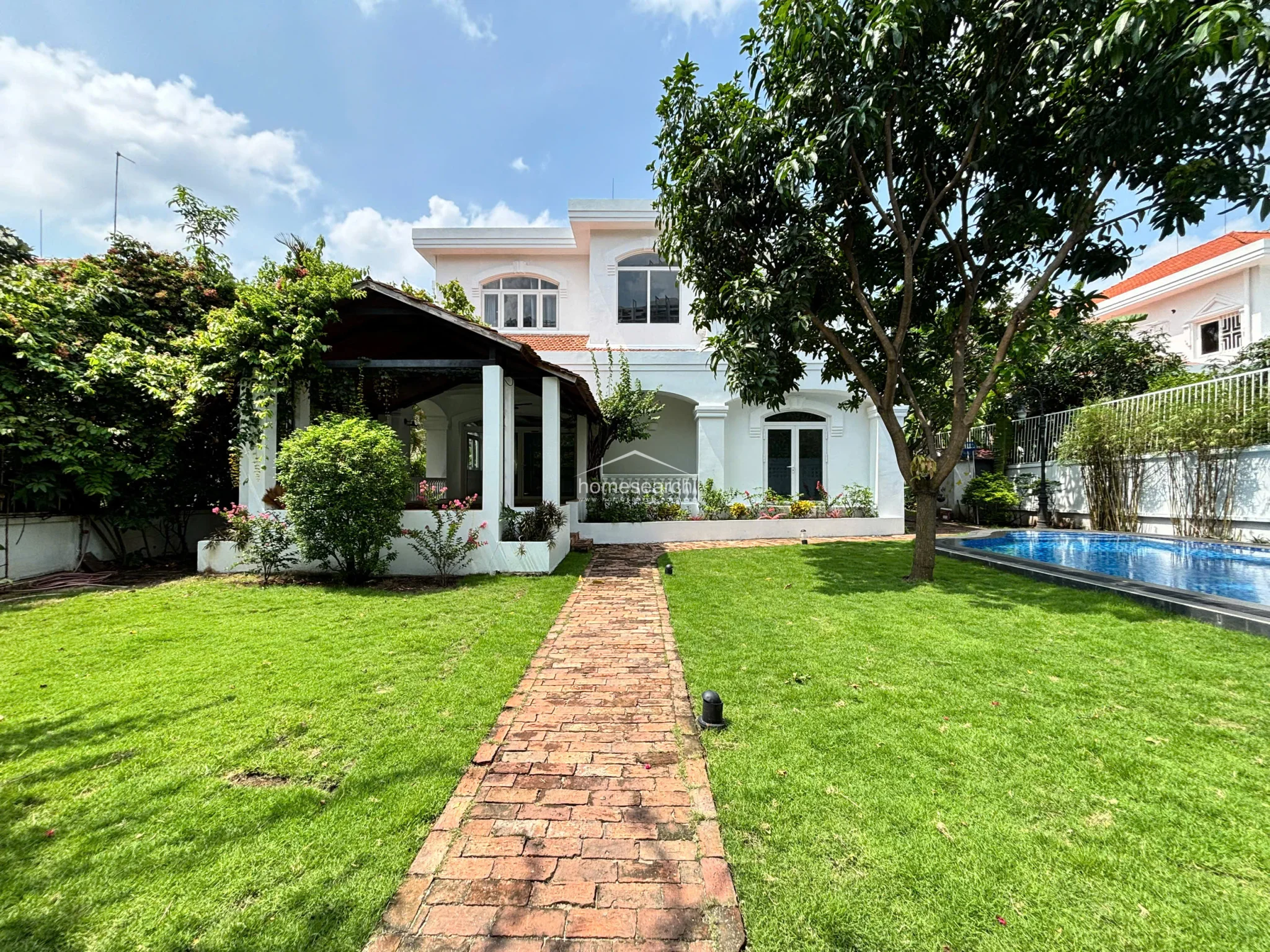 Private Pool 4-Bedroom Villa in Phu Nhuan Compound, Thao Dien in An Khanh - Photo 1