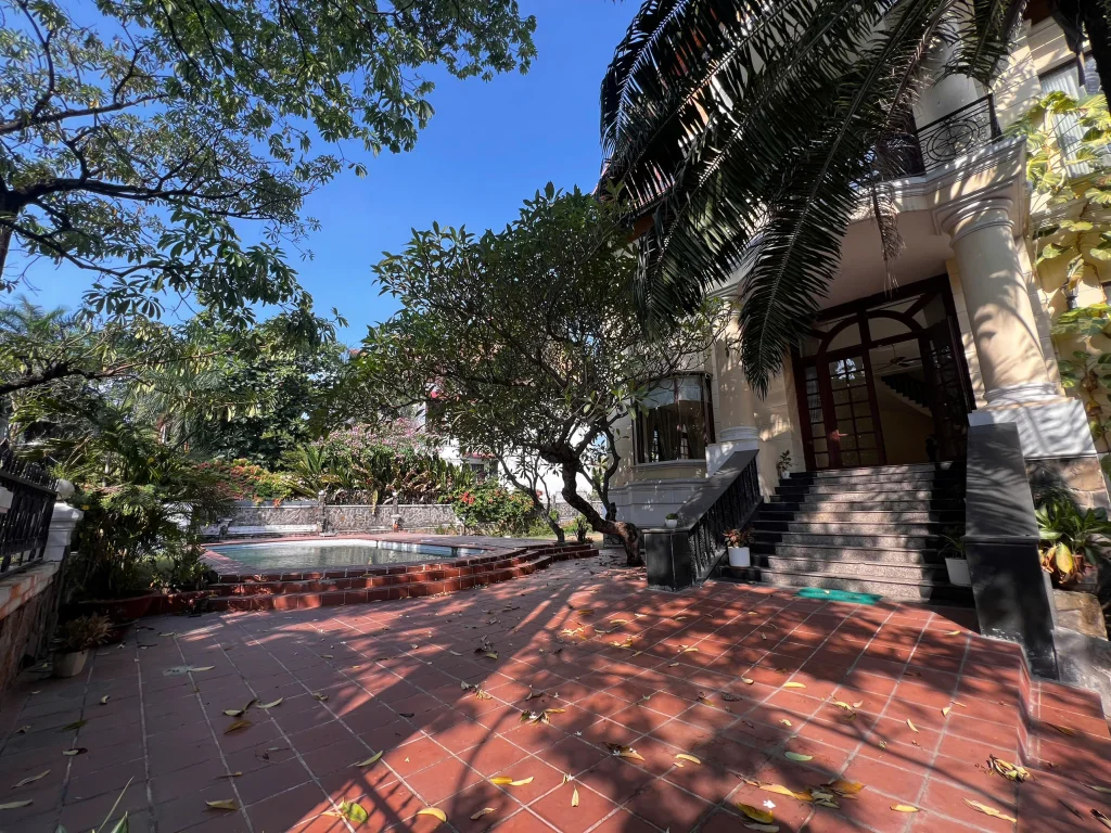 House for rent in compound Thao Dien - An Khanh