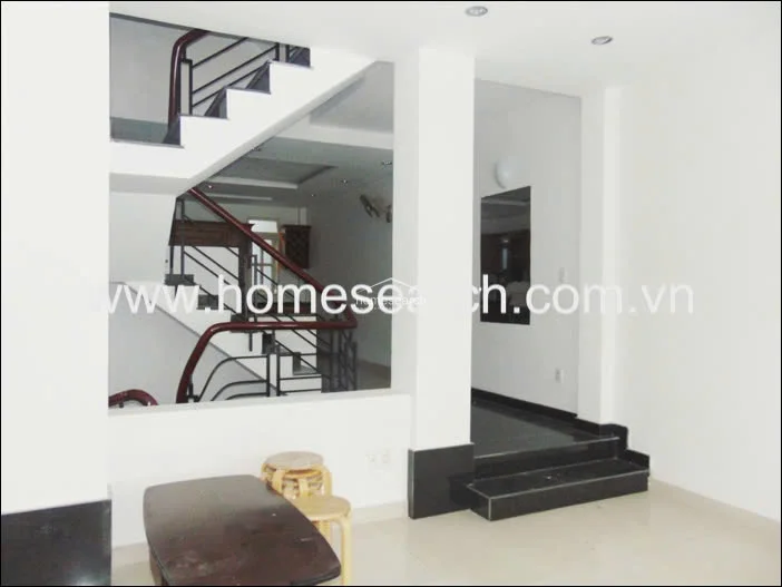 House for rent in Thao Dien in An Khanh - Photo 1