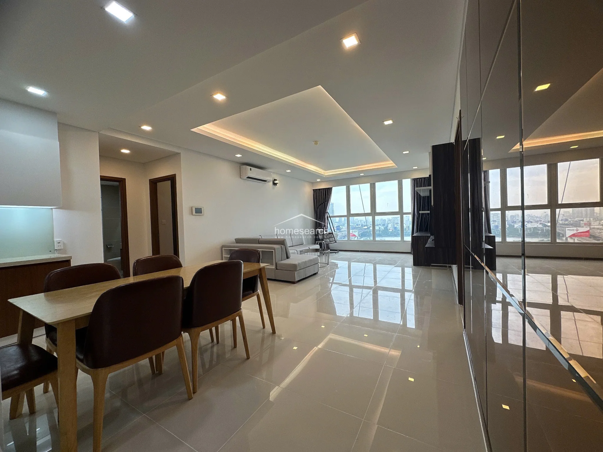 3 Bedroom Furnished Apartment in Thao Dien Pearl for rent - 2
