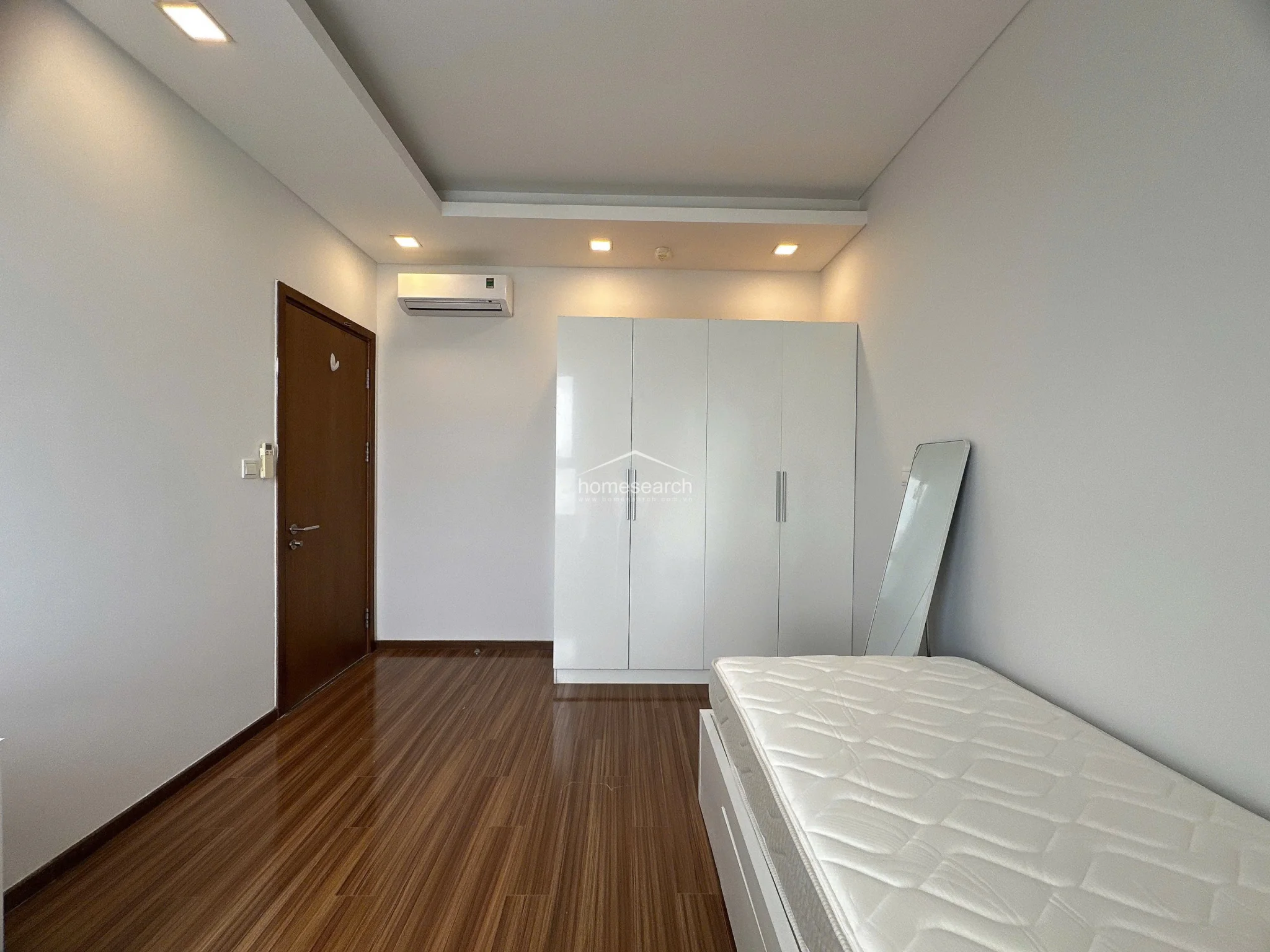 3 Bedroom Furnished Apartment in Thao Dien Pearl for rent - 4