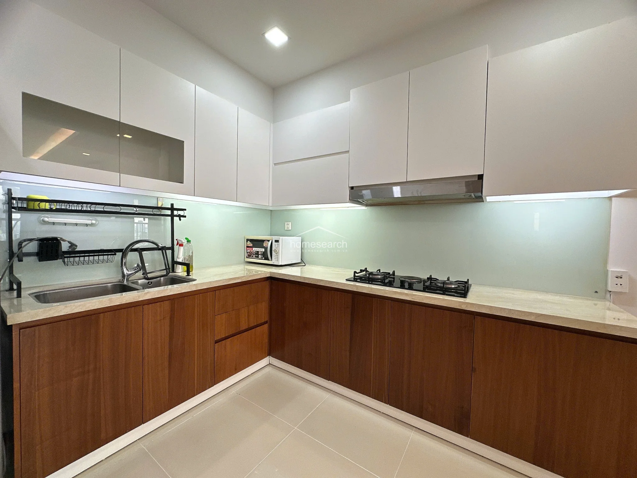 3 Bedroom Furnished Apartment in Thao Dien Pearl For Rent - 9