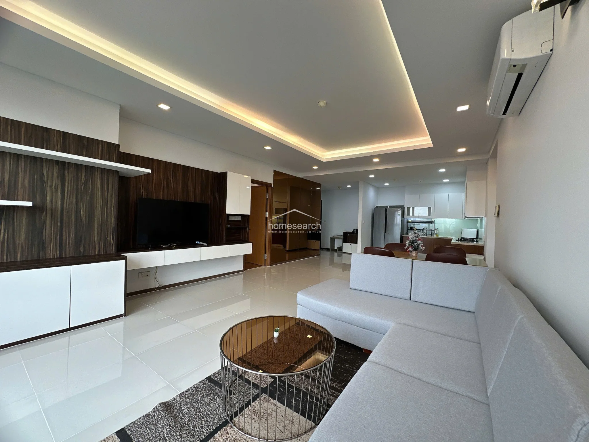 3 Bedroom Furnished Apartment in Thao Dien Pearl For Rent - 1