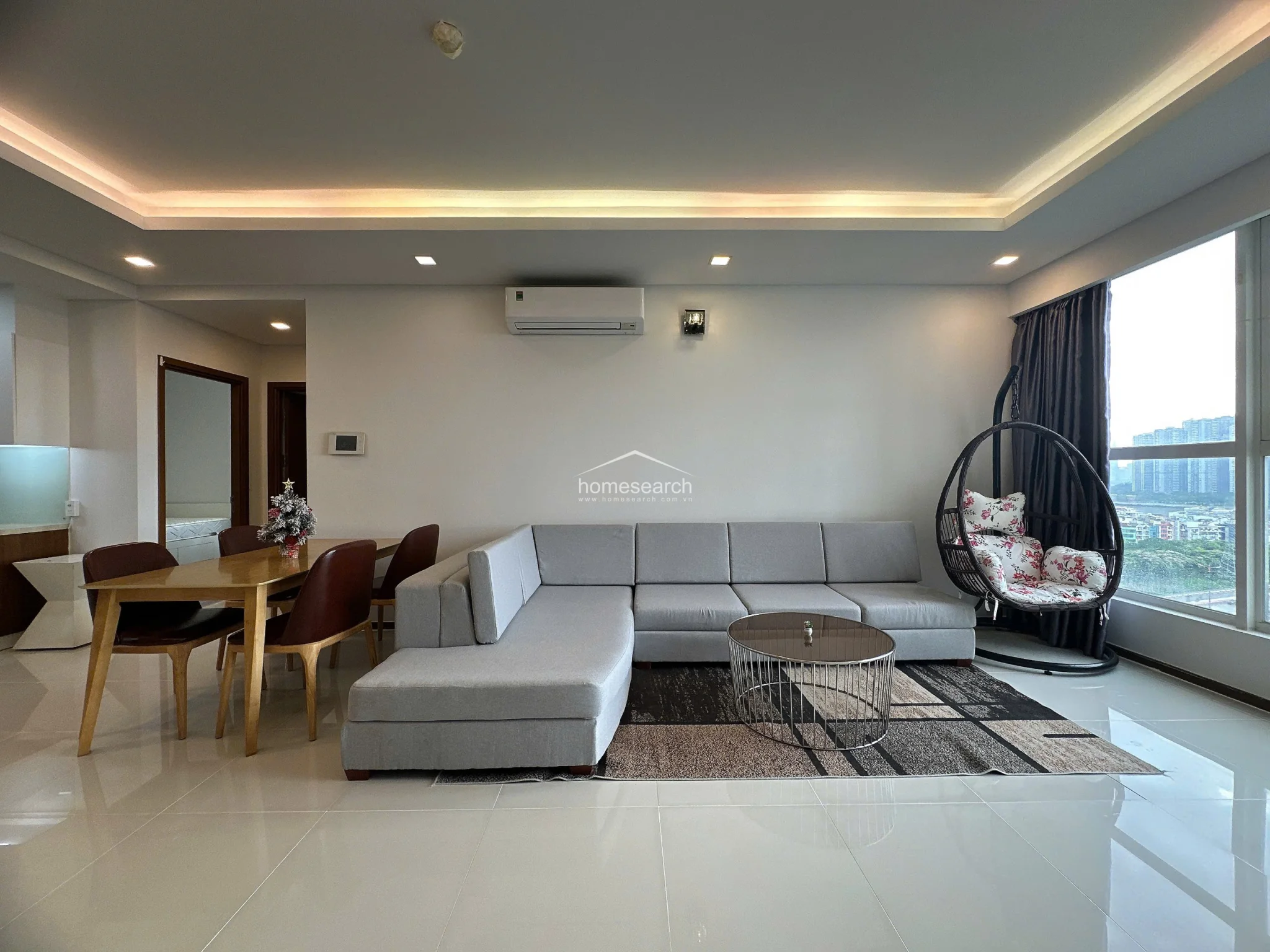 3 Bedroom Furnished Apartment in Thao Dien Pearl For Rent - 2