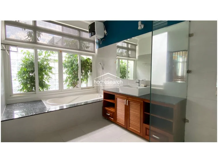 VILLA FOR RENT IN COMPOUND - THAO DIEN - DIST.2 - 26