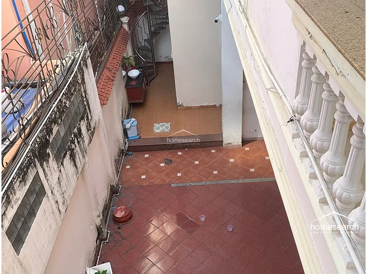 Spacious 5-Bedroom Unfurnished Villa with Private Garden and Rooftop in Thao Dien - 12
