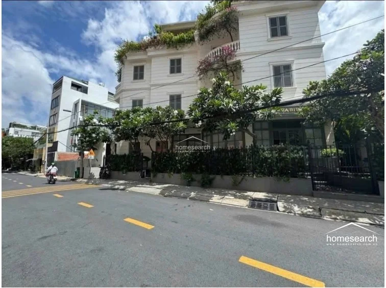 Villa for rent in Thao Dien - Dist. in An Khanh - Photo 1