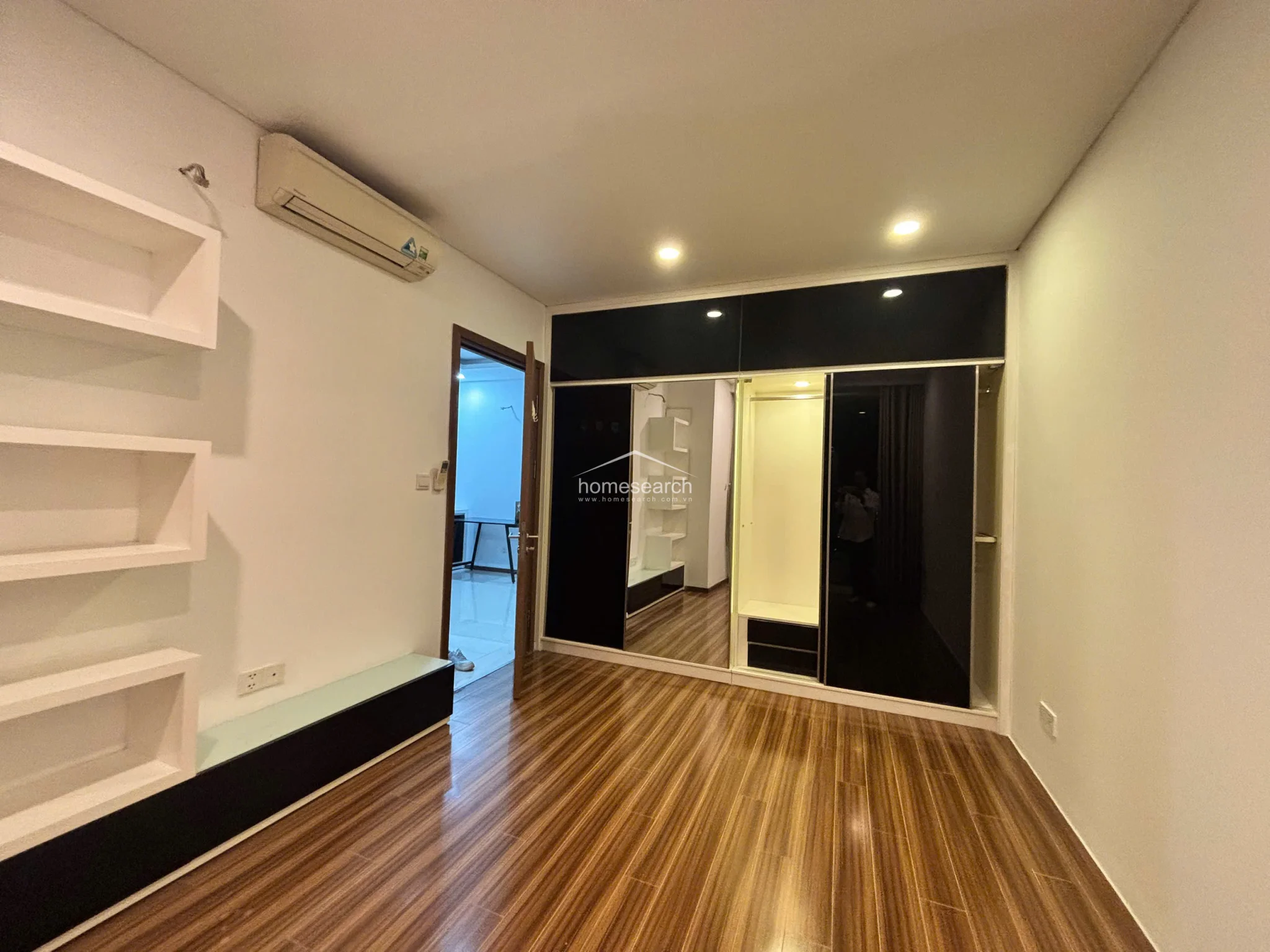 2 Bedroom apartment for rent in Thao Dien Pearl - 5