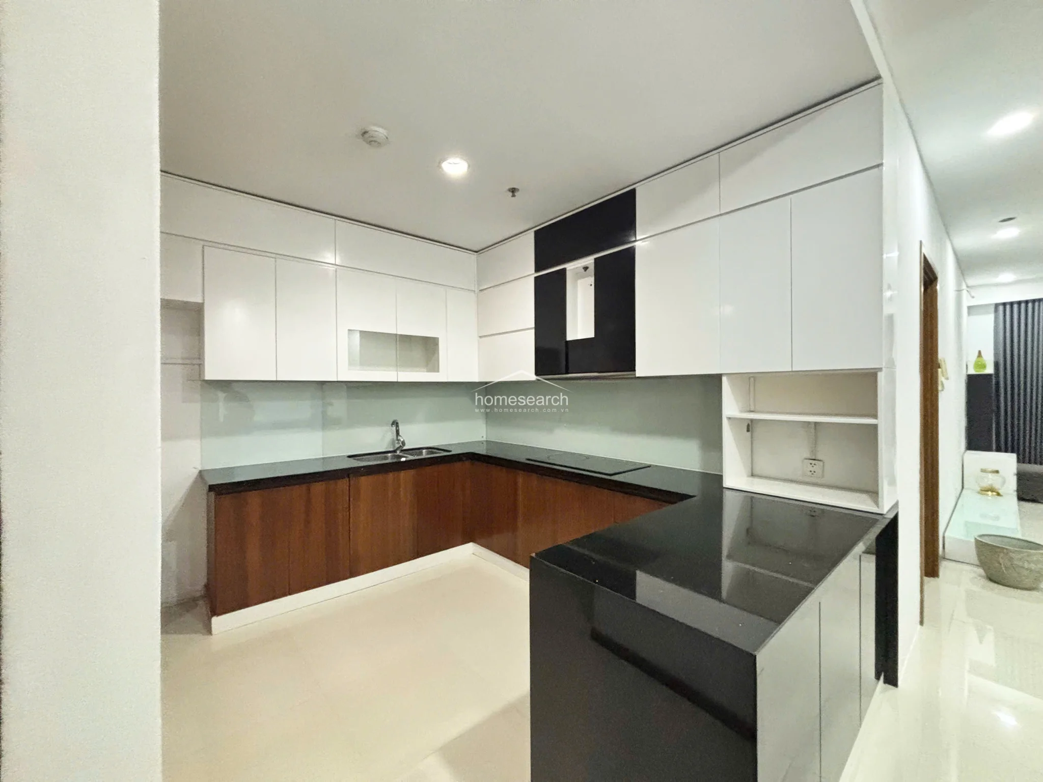 2 Bedroom apartment for rent in Thao Dien Pearl - 3