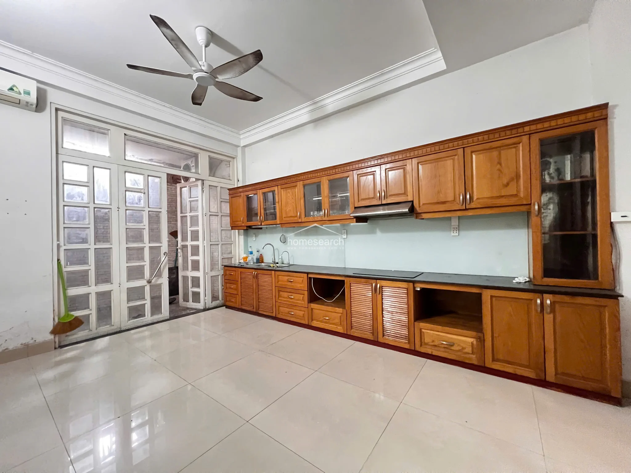 House for rent in Thao Dien in An Khanh - Photo 1