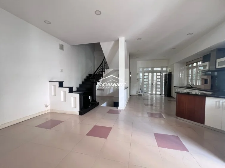 HOUSE FOR RENT IN COMPOUND - THAO DIEN - DIST.2 - 11