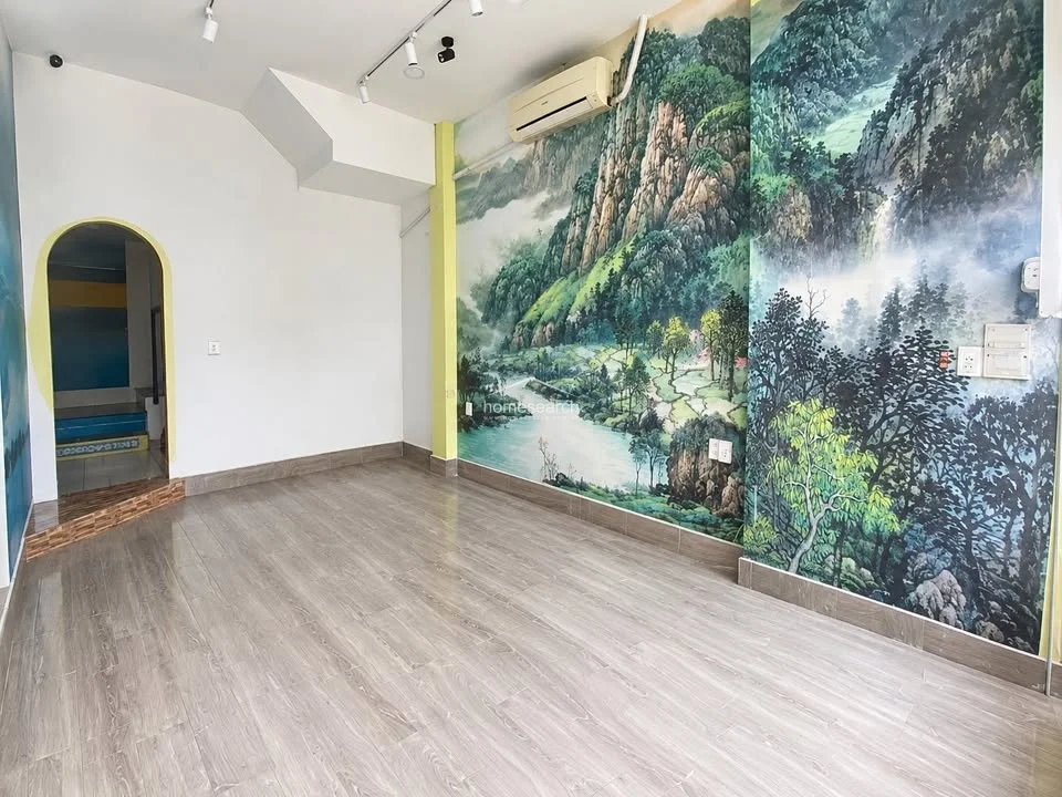 House for rent in Thao Dien - An Khanh Ward in An Khanh - Photo 1