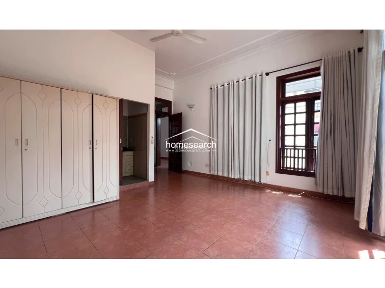 VILLA FOR RENT IN COMPOUND - THAO DIEN - DIST.2 - 12