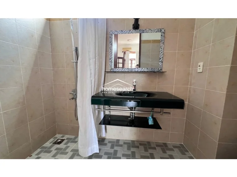 VILLA FOR RENT IN COMPOUND - THAO DIEN - DIST.2 - 25