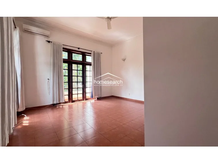VILLA FOR RENT IN COMPOUND - THAO DIEN - DIST.2 - 10