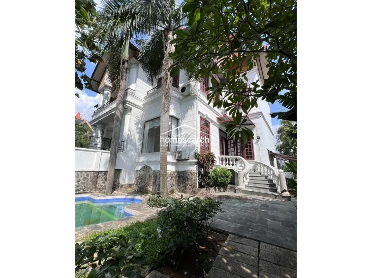 VILLA FOR RENT IN COMPOUND - THAO DIEN - DIST.2 - 1