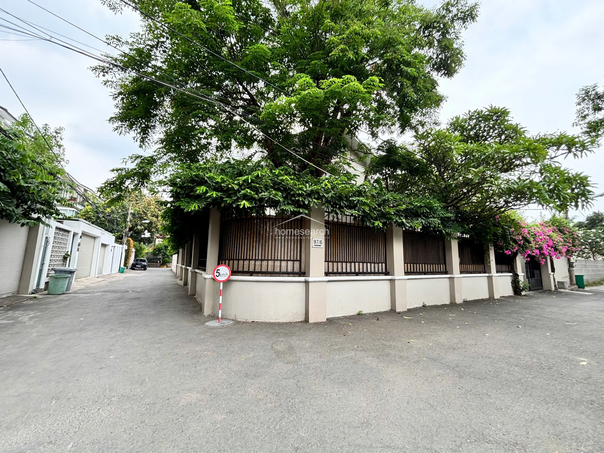 VILLA FOR RENT IN COMPOUND - BINH AN - DIST.2 - 1