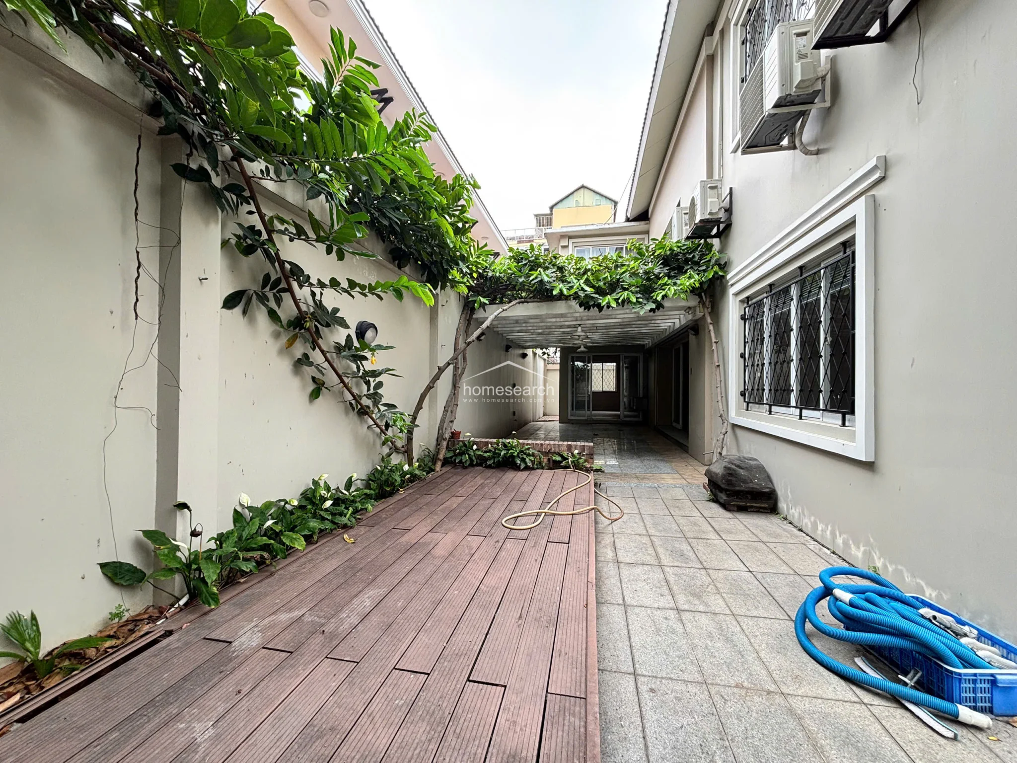 VILLA FOR RENT IN COMPOUND - BINH AN - DIST.2 - 7