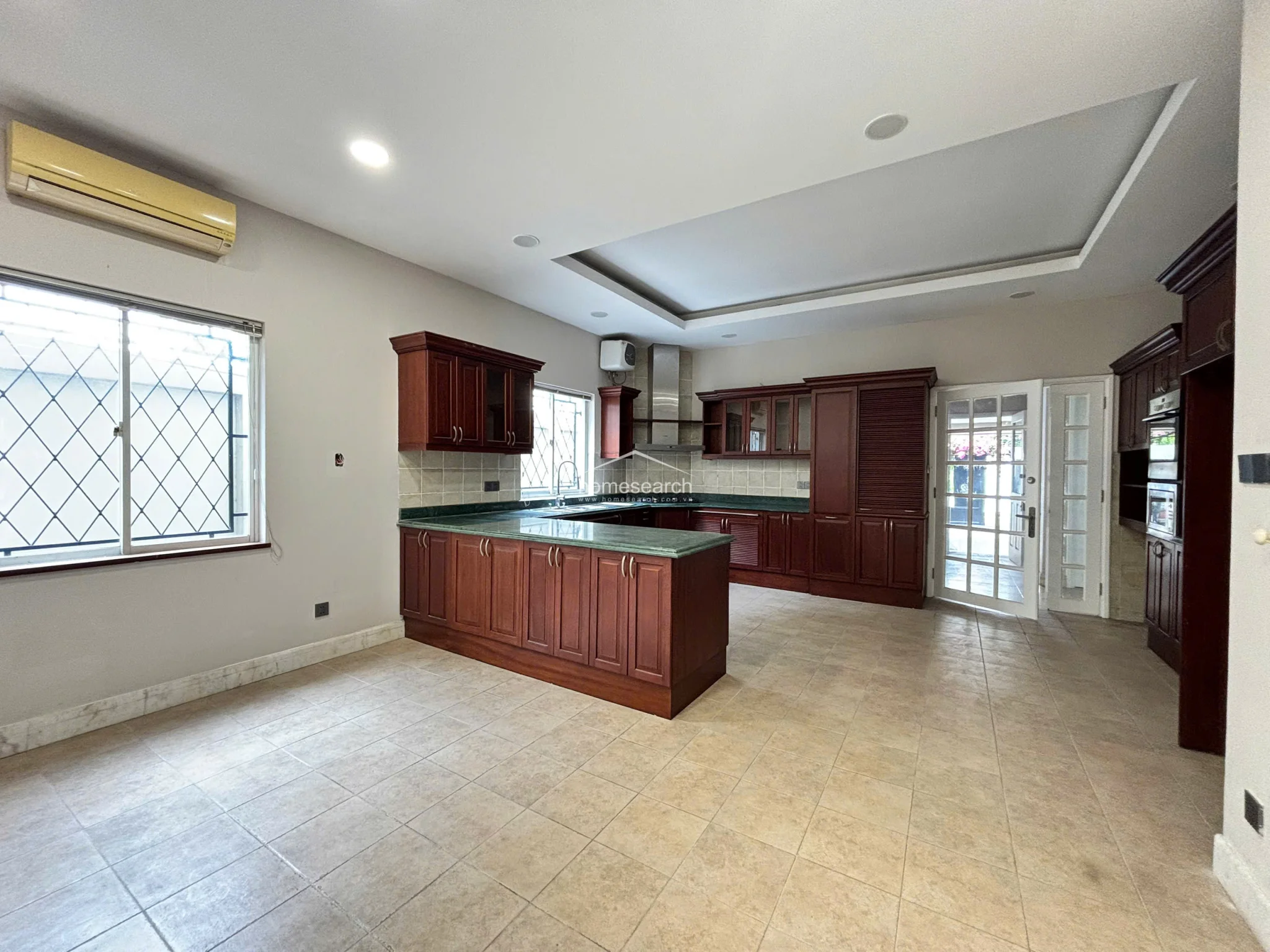 VILLA FOR RENT IN COMPOUND - BINH AN - DIST.2 - 18