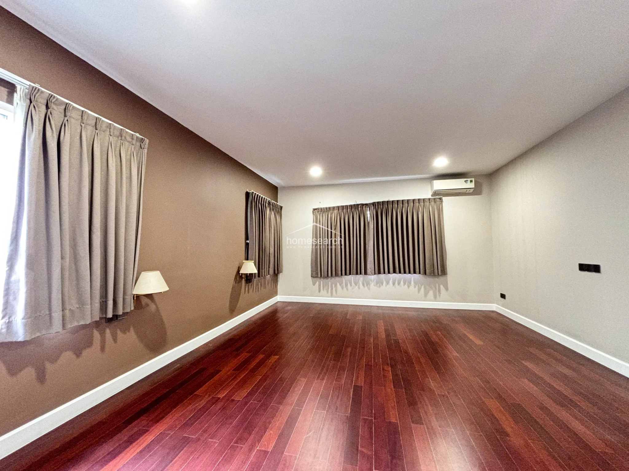 VILLA FOR RENT IN COMPOUND - BINH AN - DIST.2 - 22